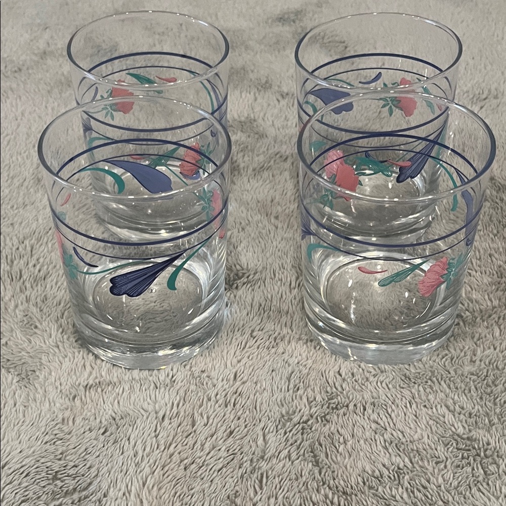 Lenox Poppies on blue Set of 4 Floral Accent Drinking Glasses in Pink & Blue